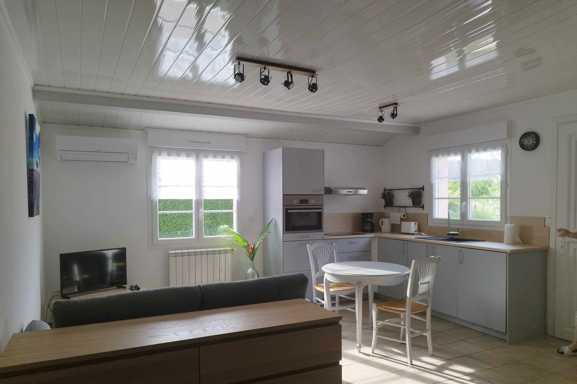 Intérieur du studio de l'Oliveraie